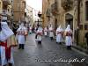 86-la-confraternita-inizia-la-sua-processione-alla-volta-del-duomo