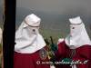 12-i-confrati-sistemano-e-loro-visiere