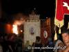 01-gli-stendardi-in-processione