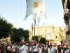 58-il-grande-stendardo-che-precede-il-corteo