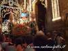 foto-46-il-simulacro-della-madonna-comincia-la-risalita-della-scalinata-per-rientrare