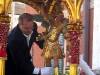 la-statua-di-s-michele-viene-sistemata-sulla-sua-varetta