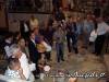 86-i-componenti-della-famiglia-che-offrono-vino-e-biscotti-alla-popolazione-in-onore-di-san-mi