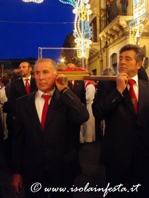 salfio2014processionereliquie-trecastagni (36)