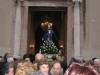 12-il-simulacro-delladdolorata-sulla-porta-della-chiesa-madre-di-giampilieri-10-04-09